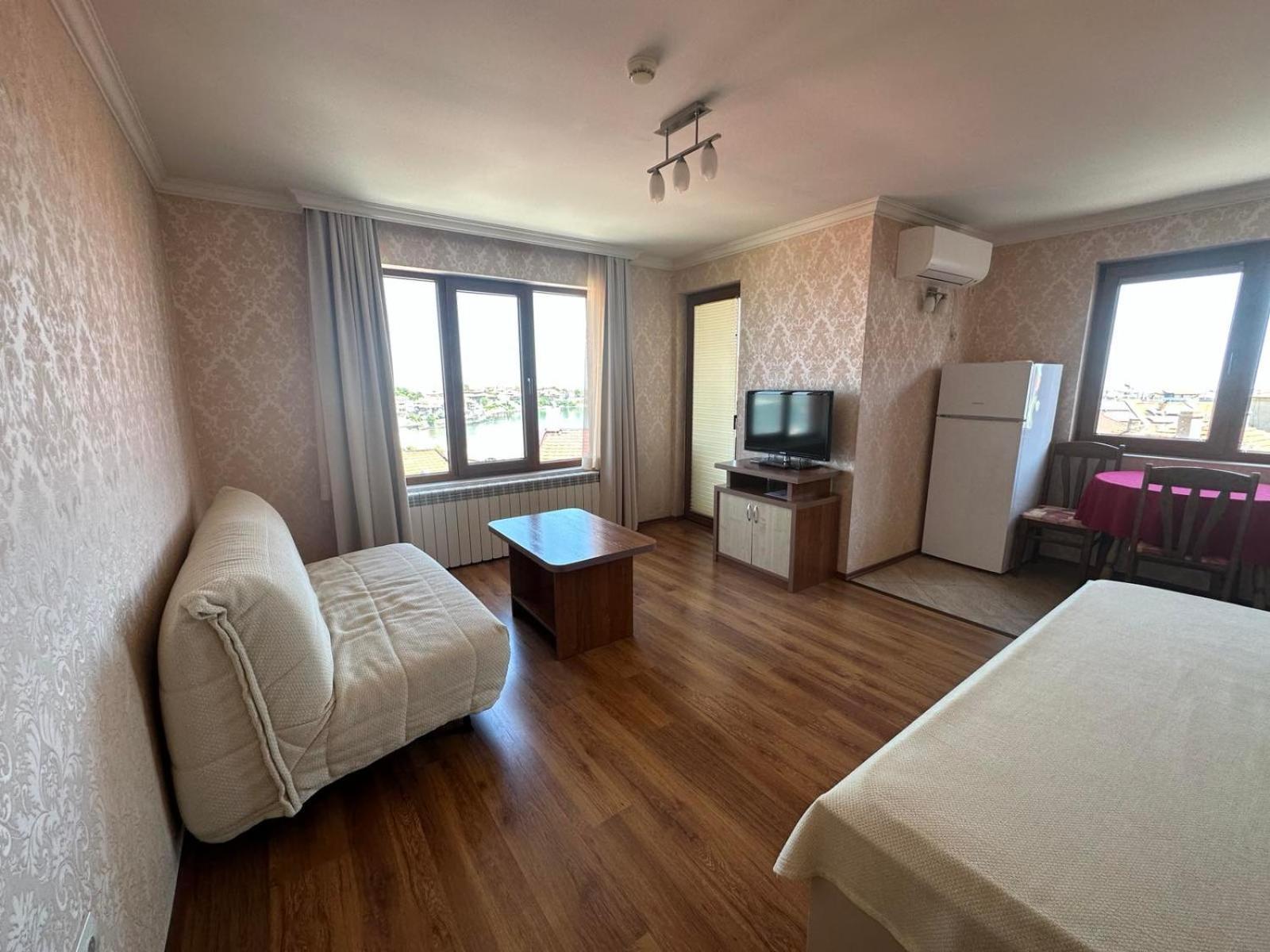 Family Hotel Radiana โซโซโปล ภายนอก รูปภาพ