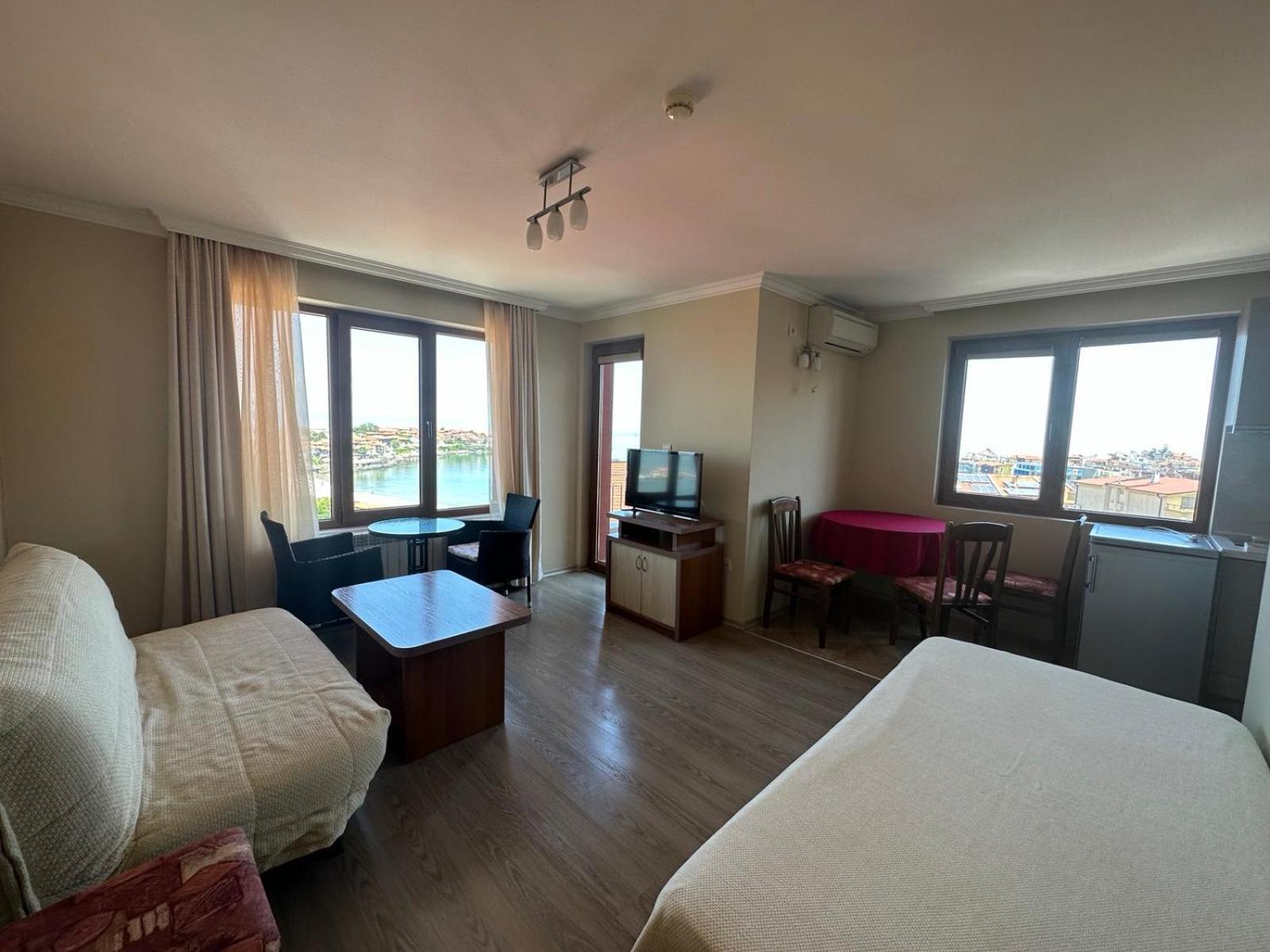 Family Hotel Radiana โซโซโปล ภายนอก รูปภาพ