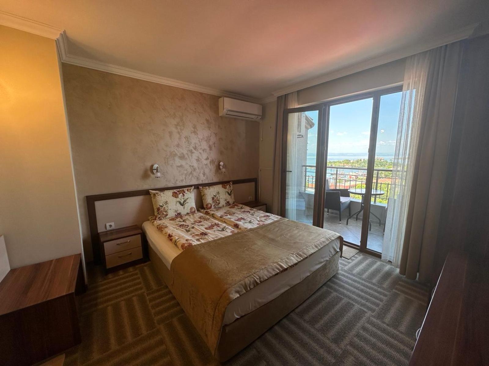 Family Hotel Radiana โซโซโปล ภายนอก รูปภาพ