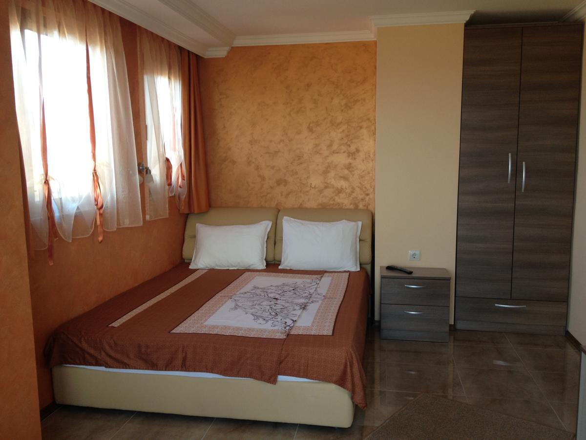 Family Hotel Radiana โซโซโปล ภายนอก รูปภาพ
