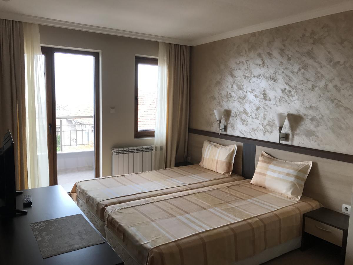 Family Hotel Radiana โซโซโปล ภายนอก รูปภาพ
